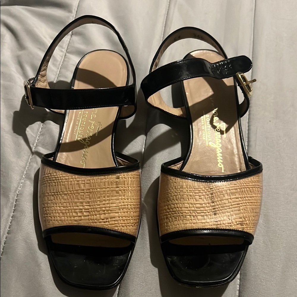 Elegant Black and Tan Women's Sandals